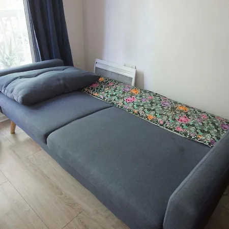 Cozy Appt Aux Buttes Chaumont Париж