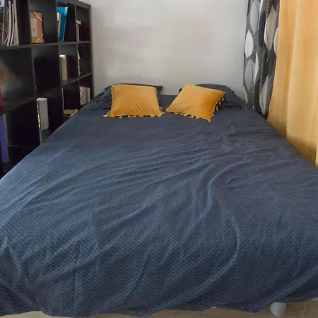 Cozy Appt Aux Buttes Chaumont Апартаменты Париж