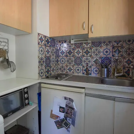 Cozy Appt Aux Buttes Chaumont Апартаменты Париж